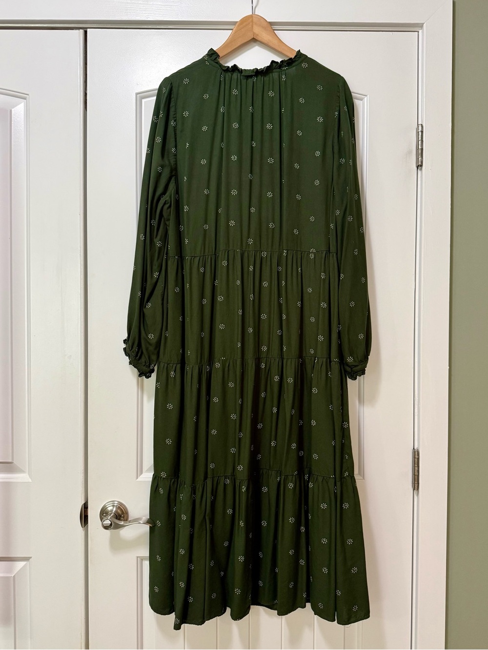 Madewell Tie-Neck Tiered Midi Dress in Stardot 2X - Picture 8 of 10